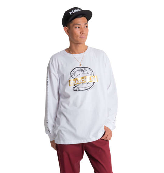 スッキリ着こなす春のTシャツコーデ