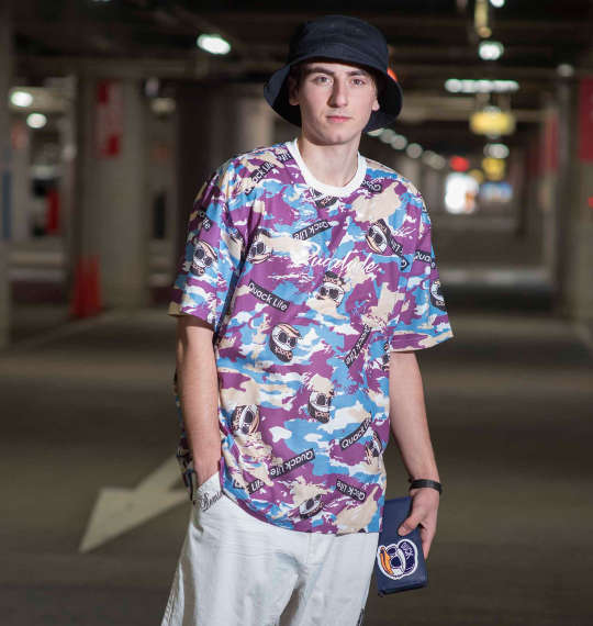 トップスとの差し引きでまとめたカジュアルコーデ