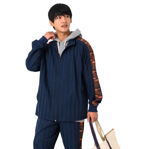 1アイテムプラスしてこなれ感を演出したジャージコーデ 大きいサイズ メンズ服の通販 ミッド インターナショナル