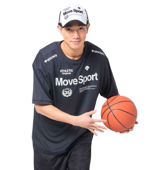 今すぐMove！トレーニング・運動に大活躍のモノトーンデサントコーデ