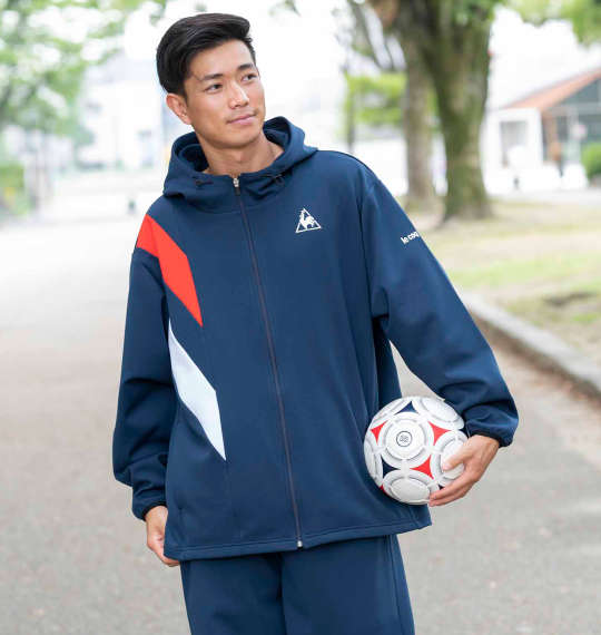 動きやすさバッチリ!寒さ対策を意識したサッカーDayコーデ