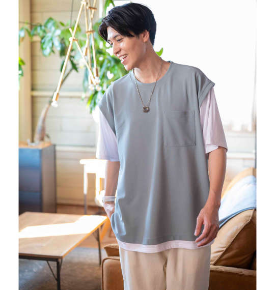 コーディネートに悩むことなし！一枚でさまになるフェイクレイヤードスタイル