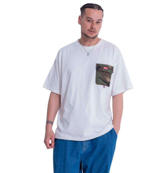 白Tとデニムで仕上げた大人ヘルシーな着こなし