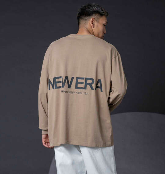 NEW ERAのザ オリジンロゴ長袖Tシャツを使った3Lサイズのコーディネート