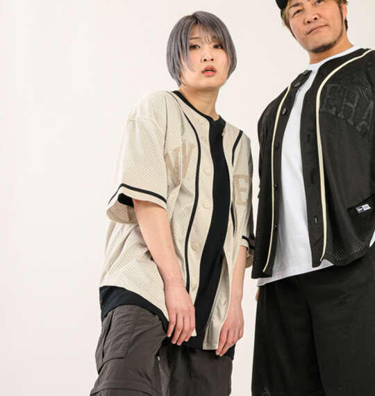 モデル安納サオリ　NEW ERA メッシュベースボールシャツ を使った3Lサイズのコーディネート