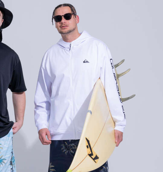 Quiksilver OMNI MW長袖ラッシュガードジップパーカーを使った3Lサイズのコーディネート