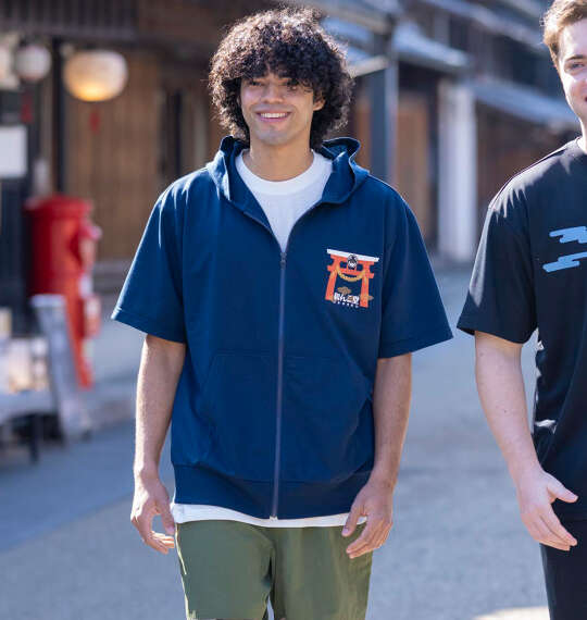 黒柴印和んこ堂 富士山半袖フルジップパーカーを使った3Lサイズのコーディネート