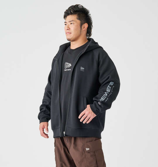 モデル上村優也　NEW ERA PAテックスウェットフルジップパーカーを使った3Lサイズのコーディネート