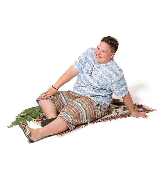 意外に難しくない！柄×柄のエキゾチックコーデ