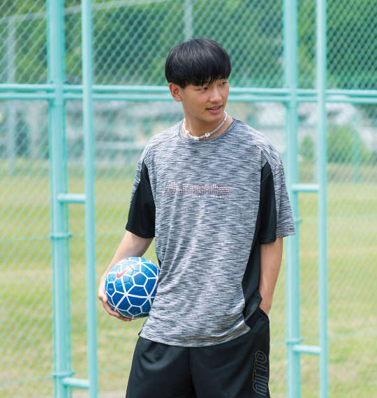 クールでシャープなスポーツコーデ