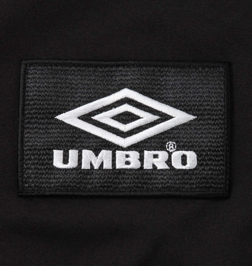大きいサイズ メンズ UMBRO (アンブロ) スリーブプリント半袖Tシャツ 胸のワッペン