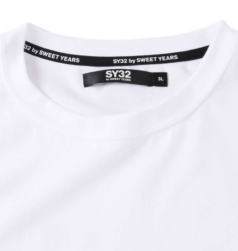 大きいサイズ メンズ SY32 by SWEET YEARS (エスワイサーティトゥバイスィートイヤーズ) グラフィック半袖Tシャツ 襟の消臭テープ