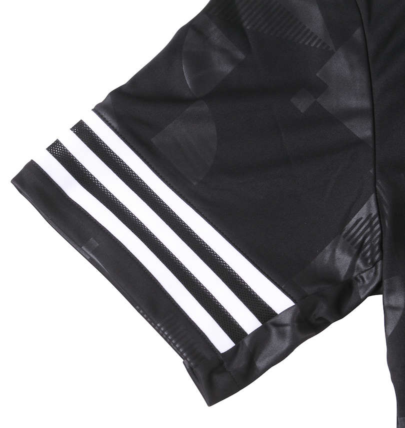 大きいサイズ メンズ adidas golf (アディダスゴルフ) エンボスプリント半袖B.Dシャツ 袖口メッシュ(右袖)