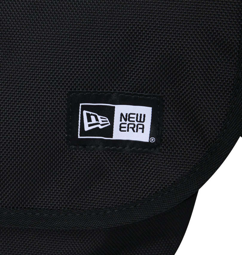 大きいサイズ メンズ NEW ERA (ニューエラ) Shoulder Bag
                        フロントのロゴ