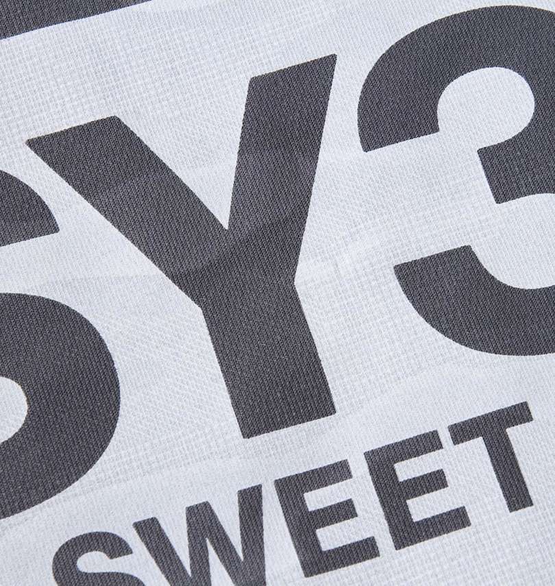 大きいサイズ メンズ SY32 by SWEET YEARS (エスワイサーティトゥバイスィートイヤーズ) カモフラエンボスロゴ半袖Tシャツ プリント拡大