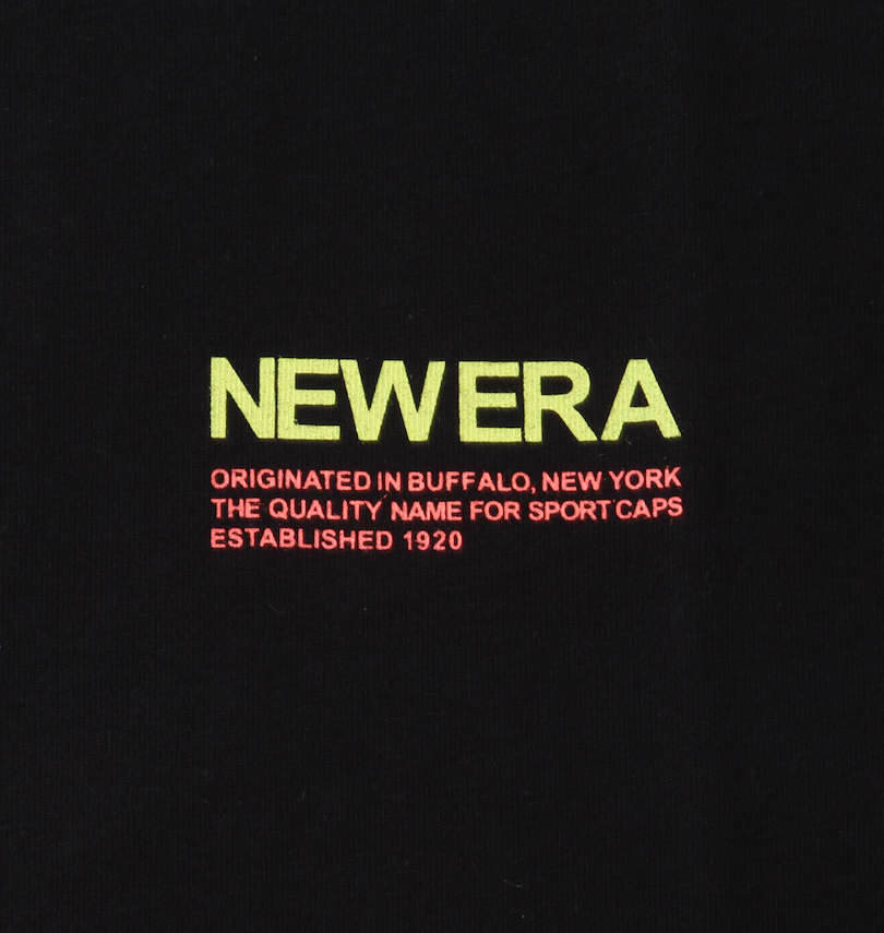 大きいサイズ メンズ NEW ERA (ニューエラ) フラッグロゴ&テキスト半袖Tシャツ 左胸プリント