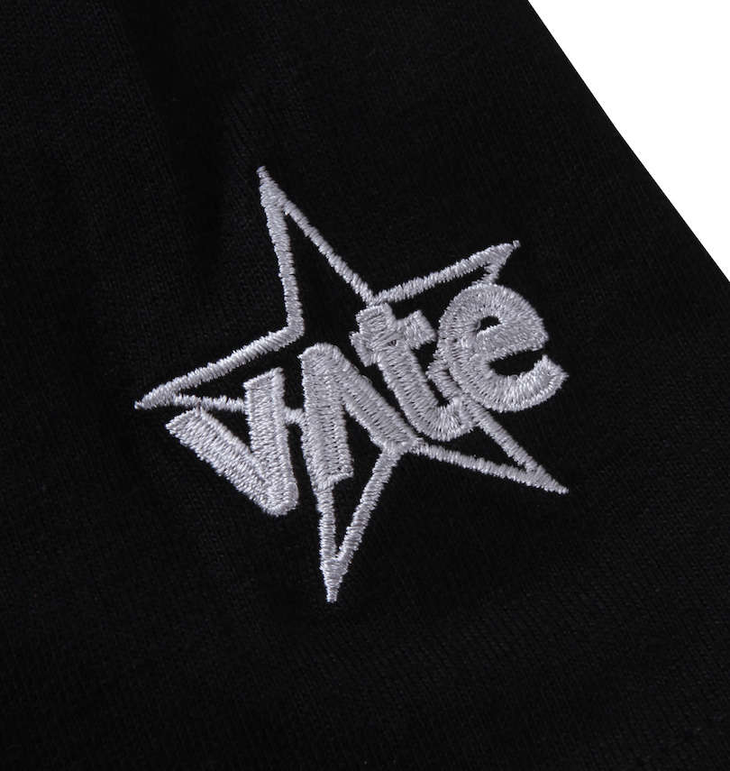 大きいサイズ メンズ in the attic (インジアティック) ポンチノースリーブパーカー+半袖Tシャツ
Tシャツ左袖刺繍