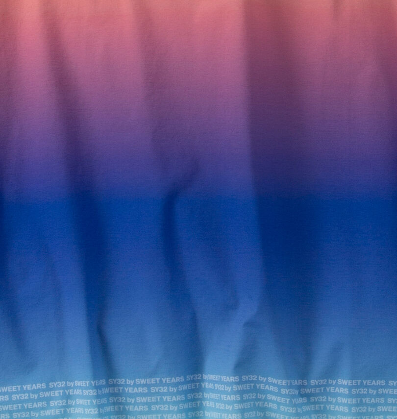大きいサイズ メンズ SY32 by SWEET YEARS (エスワイサーティトゥバイスィートイヤーズ) グラデーションロゴ半袖Tシャツ
                        生地拡大