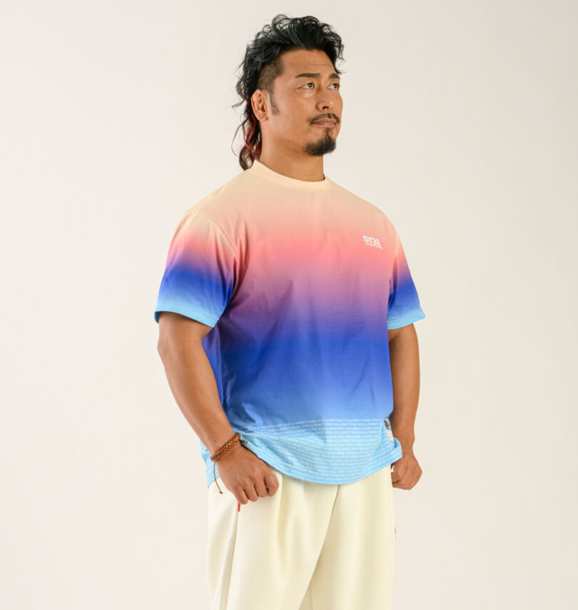 大きいサイズ メンズ SY32 by SWEET YEARS (エスワイサーティトゥバイスィートイヤーズ) グラデーションロゴ半袖Tシャツ
                        