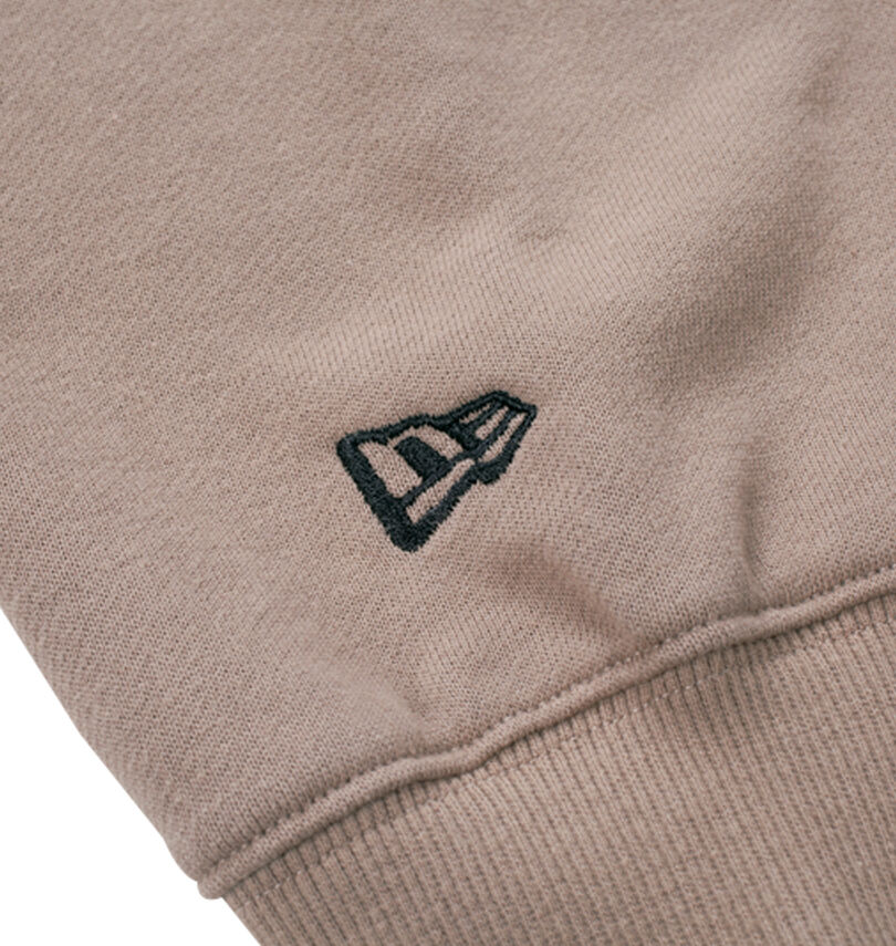 大きいサイズ メンズ NEW ERA (ニューエラ) プルパーカー
                        袖の刺繍