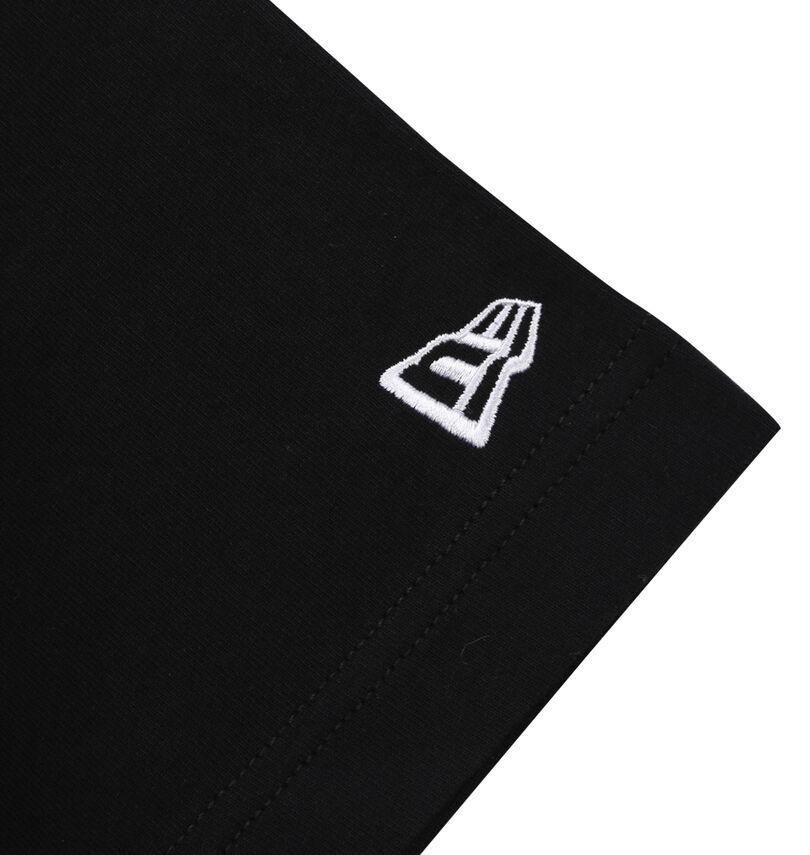 大きいサイズ メンズ NEW ERA (ニューエラ) フラッグロゴ半袖Tシャツ
                        袖刺繍