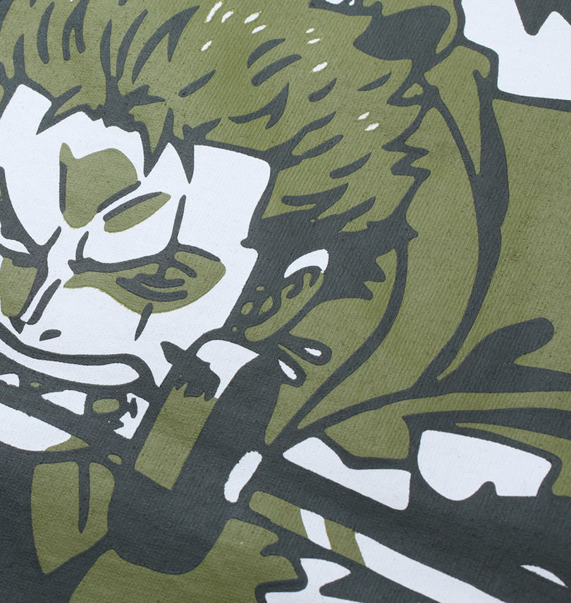 大きいサイズ メンズ ONE PIECE (ワンピース) 麦わら海賊団の三刀流剣士 ロロノア・ゾロ ワノ国バージョン ゾロ十郎半袖Tシャツ
プリント拡大