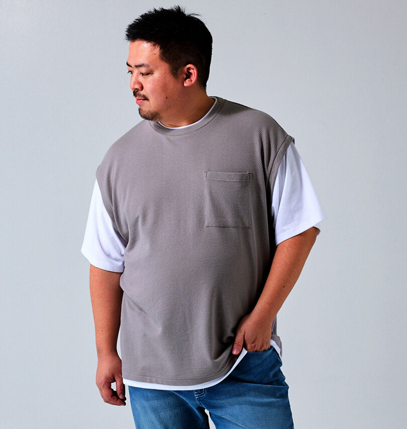 大きいサイズ メンズ launching pad (ランチングパッド) パイナップルニットフェイクレイヤード半袖Tシャツ
身長:176.5cm/バスト:118cm/着用サイズ:3L