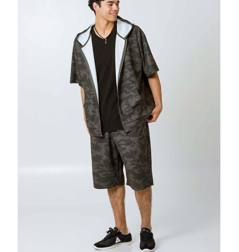 大きいサイズ メンズ COLLINS (コリンズ) カモフラ柄半袖フルジップパーカー+ハーフパンツ
                        