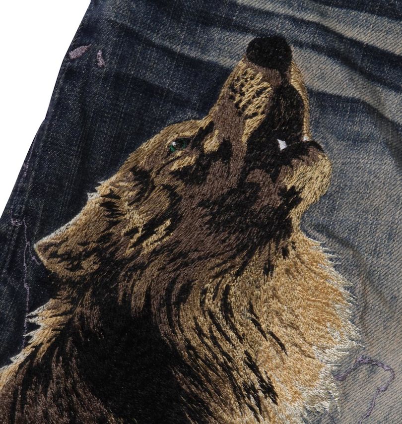 大きいサイズ メンズ 絡繰魂 (カラクリタマシイ) 狼迫撃刺繍デニムパンツ
                        刺繍