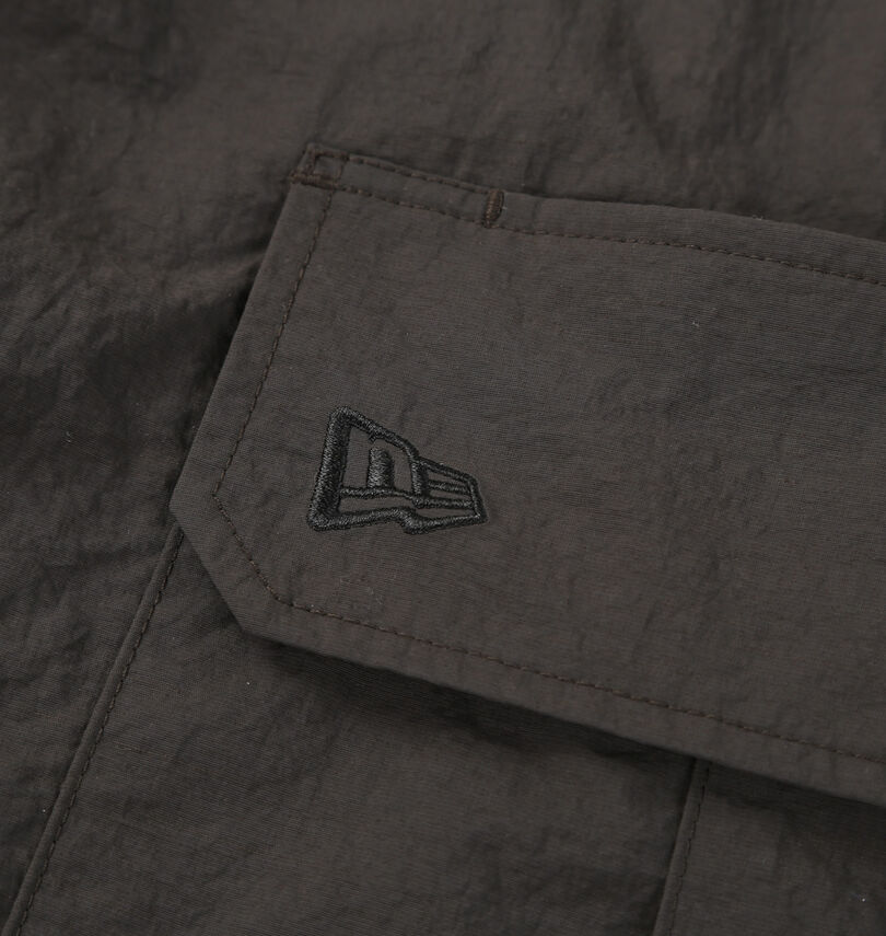 大きいサイズ メンズ NEW ERA (ニューエラ) デチャッタブルナイロンカーゴパンツ
                        刺繍