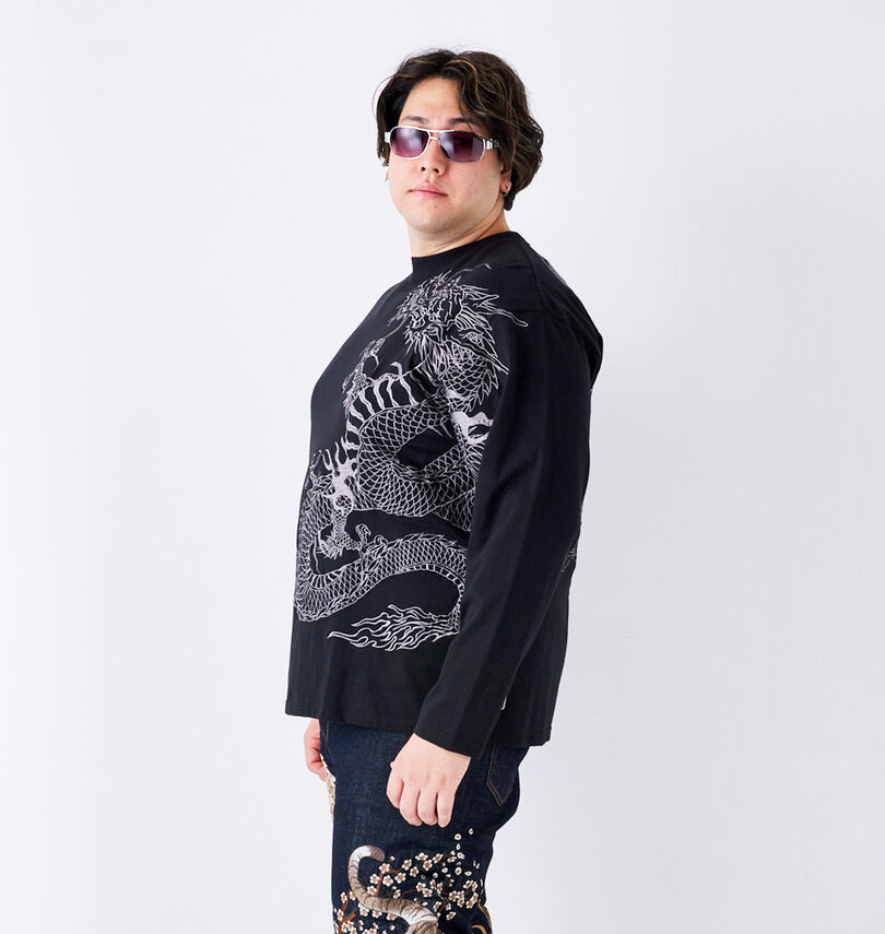 大きいサイズ メンズ 絡繰魂 (カラクリタマシイ) 龍の戯れ長袖Tシャツ