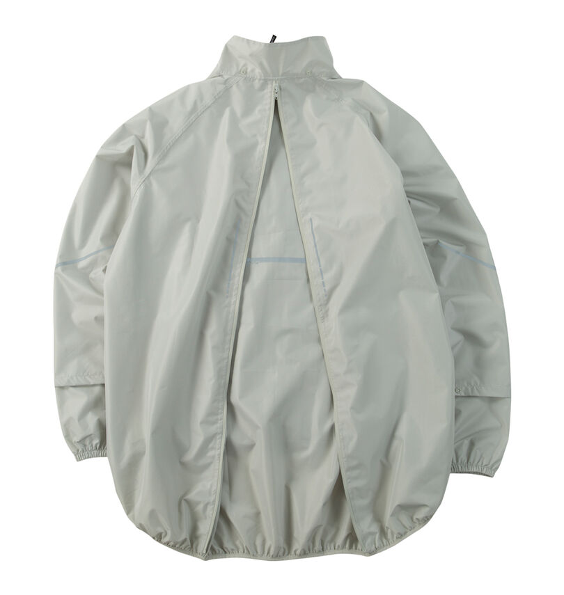 大きいサイズ メンズ THE ROOTS (ザルーツ) リュックインレインスーツDX
バックファスナーを開けた状態