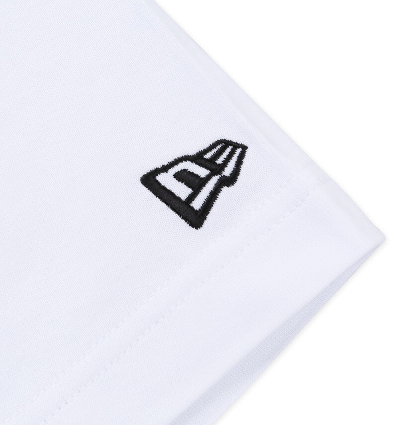 大きいサイズ メンズ NEW ERA (ニューエラ) フラッグロゴ半袖Tシャツ
袖刺繍