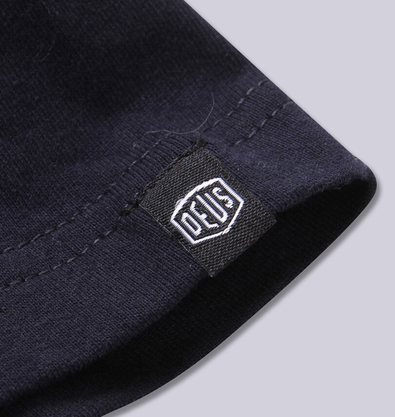 大きいサイズ メンズ DEUS EX MACHINA (デウス エクス マキナ) 半袖Tシャツ
                        袖口ピスネーム