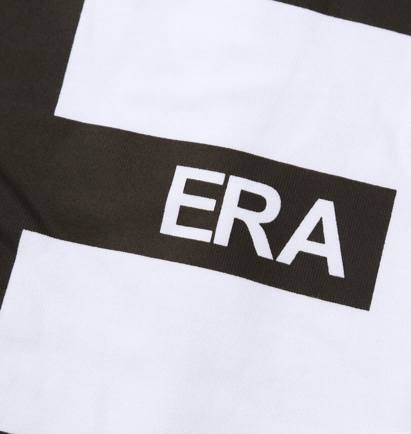 大きいサイズ メンズ NEW ERA (ニューエラ) ズームアップロゴ長袖Tシャツ
                        プリント拡大