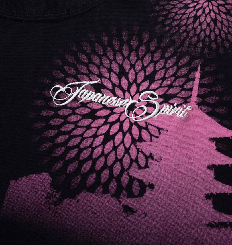 大きいサイズ メンズ 絡繰魂抜刀娘 (カラクリタマシイバットウムスメ) 長袖Tシャツ
                        刺繍