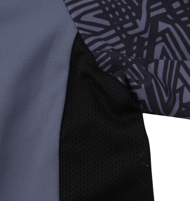 大きいサイズ メンズ UMBRO (アンブロ) フィールテック長袖プラクティスシャツ 脇下切替部分