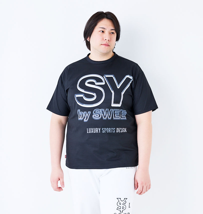 大きいサイズ メンズ SY32 by SWEET YEARS (エスワイサーティトゥバイスィートイヤーズ) ネオンビッグロゴ半袖Tシャツ
                        身長：182cm/バスト：123cm/着用サイズ：3L