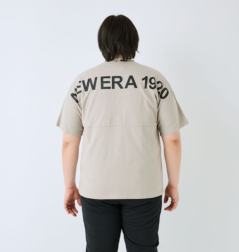 大きいサイズ メンズ NEW ERA (ニューエラ) NEWERA1920ドロップショルダー半袖Tシャツ
                        身長：182cm/バスト：123cm/着用サイズ：3L