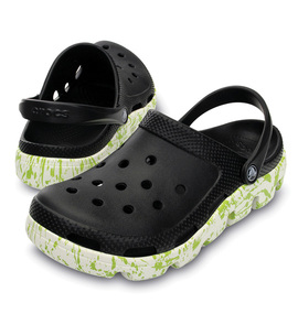 crocs サンダル(デュエットスポーツスプラッターグラフィッククロッグ)