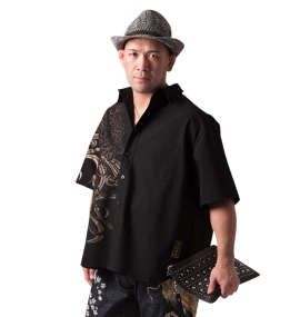 大きいサイズ メンズ 絡繰魂 (カラクリタマシイ) 鳳凰に菊刺繍半袖シャツ