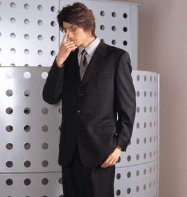 大きいサイズ メンズ MICHIKO LONDON KOSHINO (ミチコロンドンコシノ) 3ツ釦スーツ
